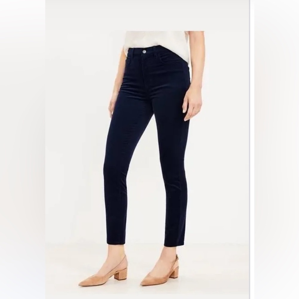 Loft black corduroy modern skinny pants.